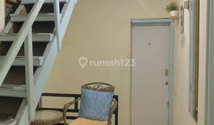 Rumah kost-kostan, ada 11kmr , tersewa 10kmr 3