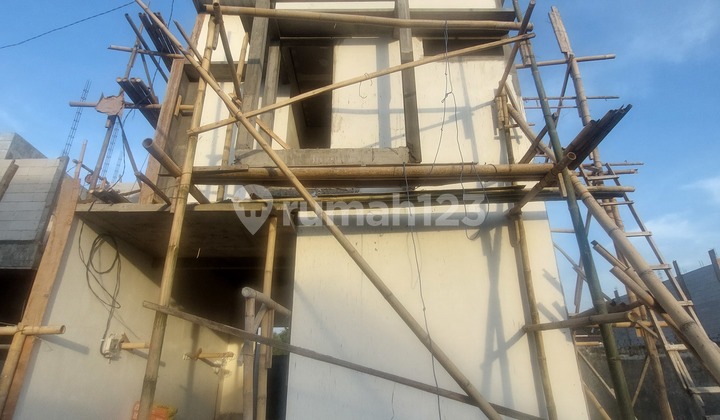 Rumah 2 lantai lokasi strategis dekat kampus di lowokwaru kota Malang