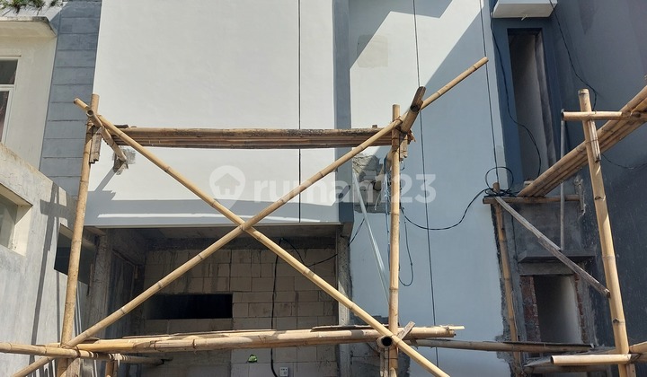 Rumah 2 Lantai Strategis Dekat Kampus Ub, On Progres 2