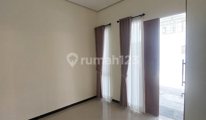 Two-Story House for Rent Near UMM and UB Campus