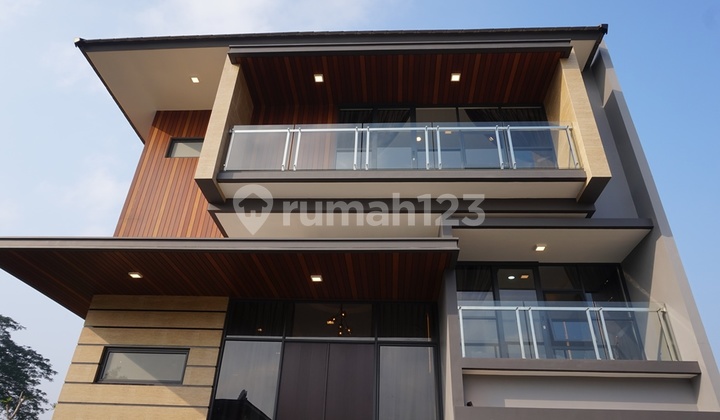 Luxury Resort-Style House a Step Away to BSD, Tangerang near AEON 2