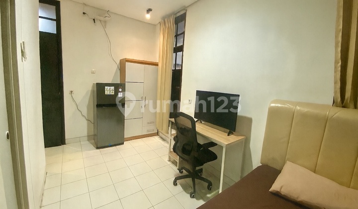 Pet-Friendly Single Bed Studio Co-Living Without Service Charge