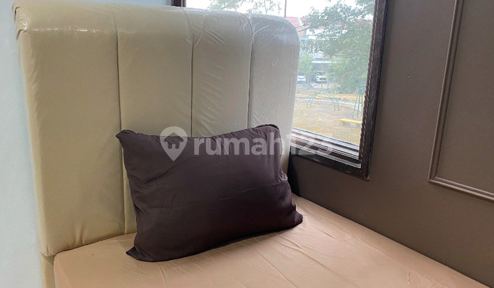 Pet-Friendly Single Bed Studio Co-Living Without Service Charge