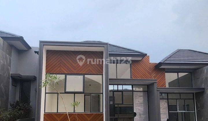 Rumah Siap Huni, 3 kamar   dekat stasiun  parung panjang 1