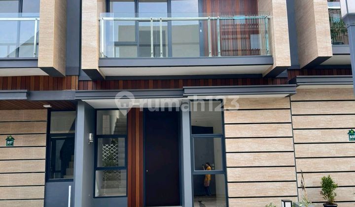 Rumah 3 Kamar Tanpa DP, Dekat Stasiun Kereta BSD City