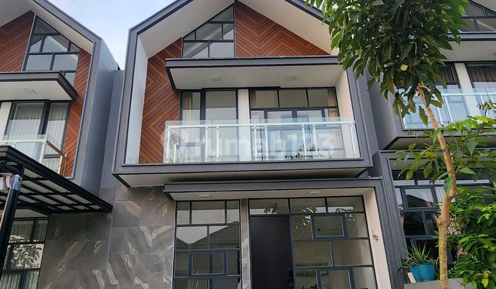 Jual Cepat Rumah Siap Huni 2 Lantai Semi Furnished,Dekat Stasiun KRL dan Pintu Tol Legok