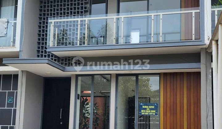 Rumah Dua Lantai Siap Huni Serpong,Dekat Stasiun KRL Cisauk Rumah Dua Lantai Siap Huni Serpong,Dekat Stasiun KRL Cisauk