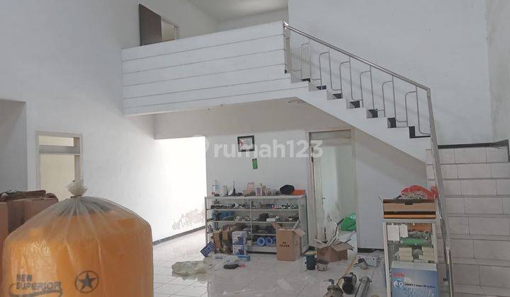 Dijual Rumah 2 Lantai Di Babatan Pantai  2