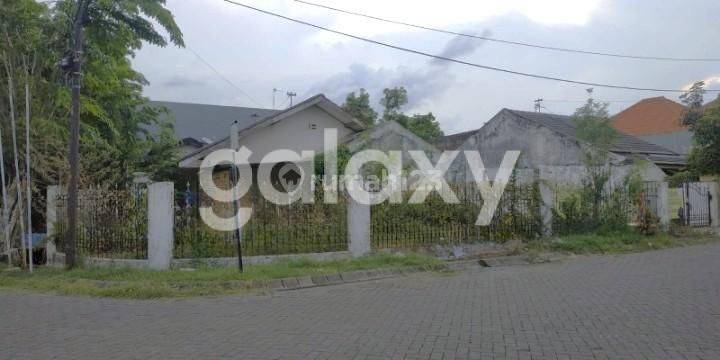 RUMAH HITUNG TANAH SEMOLOWARU DEKAT MERR 1