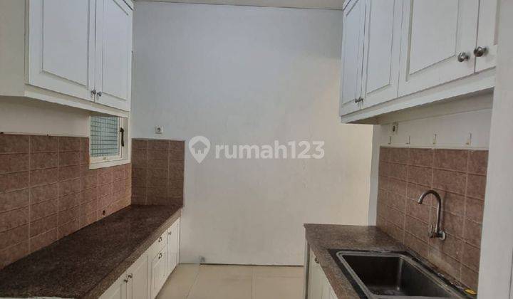 Rumah 2 Lantai Siap Huni Di Royal Residen Wiyung Surabaya, Dekat Citraland 2