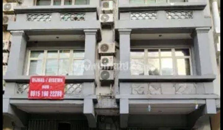RUKO GANDENG  SUPER BAGUS , Hadap jalan raya, ada Lift orang, Semi Furnish, AC 33 unit  1