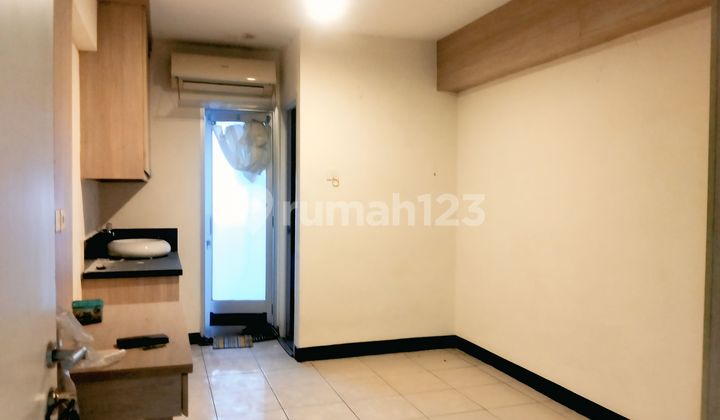 Green Bay Pluit Apartment, Studio Type, Semi-Furnished (air conditioning, kitchen set, wardrobe) Green Bay Pluit Apartment, Studio Type, Semi-Furnished (air conditioning, kitchen set, wardrobe)