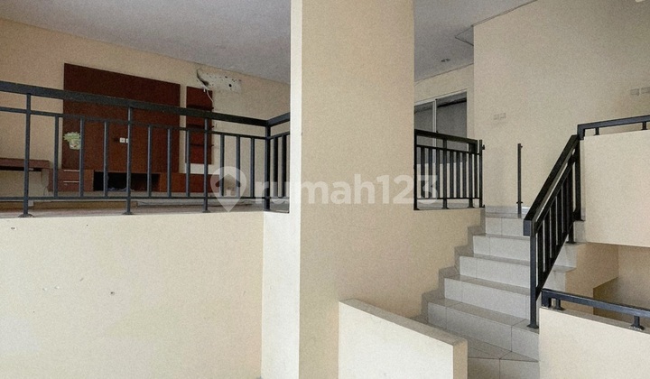 Pik Avenue, 8x15 Land, 3 Floors, 4 Bedrooms, Kitchen Set & AC