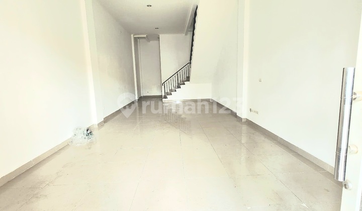 Ruko Golf Island, Pik, 4 Lantai.... Ls.4,5x15, Utara