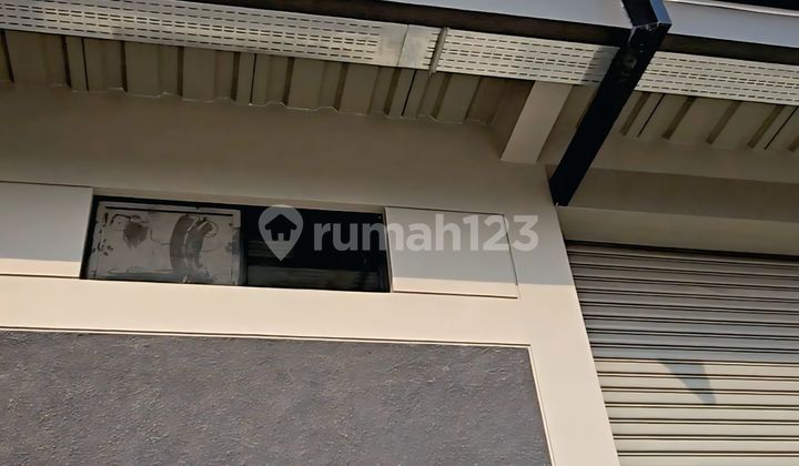 Warehouse on Jl. Irigasi, Benda Tangerang, Near Soetta Airport, Area 760m2, 3-Story Office