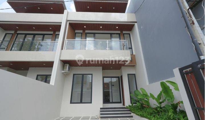 Rumah 2 Lantai Modern Komtemporer di Vila Dago Pamulang 2