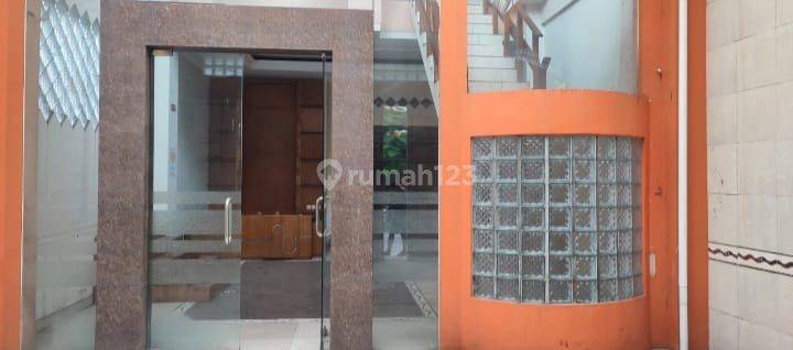 Ruko 3 Lantai Cocok Utk Usaha,kantor di Jl.sulaksana 2