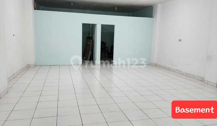 4-Story Shophouse for Business, Office on Cihampelas Street, Bandung 2