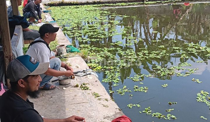 Villa + Large Pond for Fishing Cipanas Tarogong