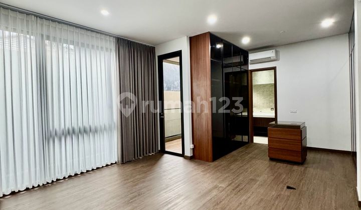 Rumah Mewah Di Zora Bsd City,baru,rapih,bonus Kitchen Dan Curtain Premium 2