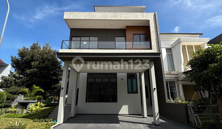 For Sale Independent House Building, Brand New, Hook in Premium Cluster Sheffield, Greenwich Park Bsd City!!