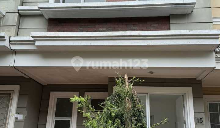 Dijual Rumah di Gading Serpong Lokasi Strategis Dekat Tol,Fasilitas Internal Lengkap,Row Jalan Lebar!