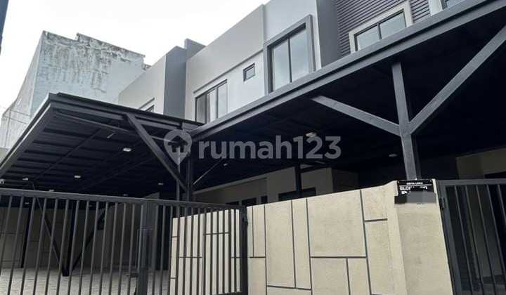 Minimalis Modern! Rumah Baru 2 Lantai Griya Loka Sektor 1.3 Minimalis Modern! Rumah Baru 2 Lantai Griya Loka Sektor 1.3