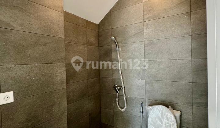 For Rent Pasadena Brand New House, Ready to Occupy, Location Close to Gading Serpong Boulevard, Wide Street Row, and Near Access to BSD Through Road. 2