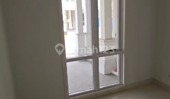 Disewakan Rumah Eksluksif Modern Tropical,Lokasi Srategis Dkt Scbd Gading Serpong,Dkt Dgn Akses Tol 2