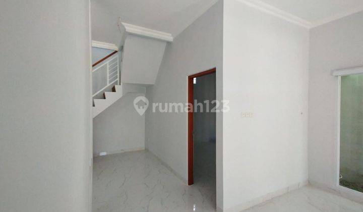 Dijual Rumah Dekat Mrt Dalam Perumahan, Shm, 2Lantai, Jakarta 2