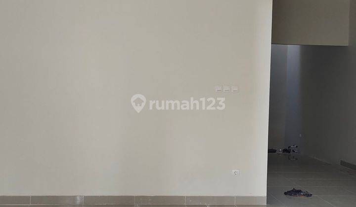 Dijual rumah 2 lantai siap huni cluster terdepan  2