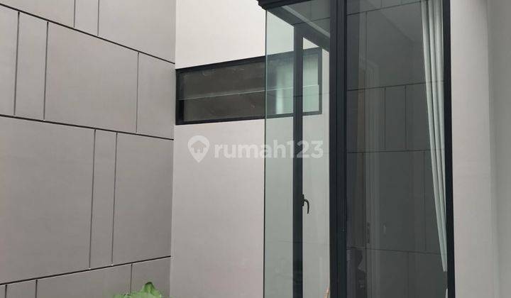 Apik Banget Rumah Modern Minimalis Baru Gres Manyar Indah Surabaya 2