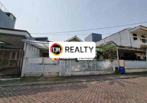 Rumah dalam komplek terawat dan siap huni di Duta Garden, Tangerang  1