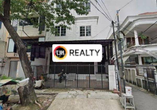 Rumah siap huni pinggir jalan ramai di Grogol, Jakarta Barat  1