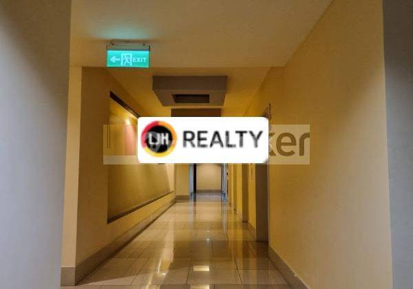 APARTEMENT 2 BR Full furnished cantik dan rapi di Central Park, Jakarta Barat 2