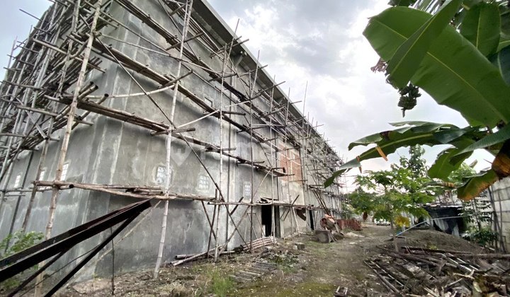 For Sale: 3-Story Commercial Building for Factory in Bojonegoro For Sale: 3-Story Commercial Building for Factory in Bojonegoro