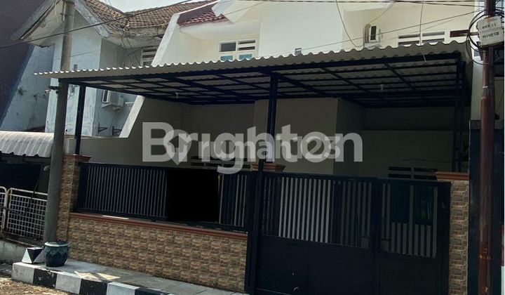 READY-TO-OCCUPY AND RENOVATED MINIMALIST HOUSE, NEAR MERR, NEAR TAMBAK SUMUR TOLL ROAD, NEAR RUMGKUT SIER, NEAR AIRPORT TOLL ROAD. 2