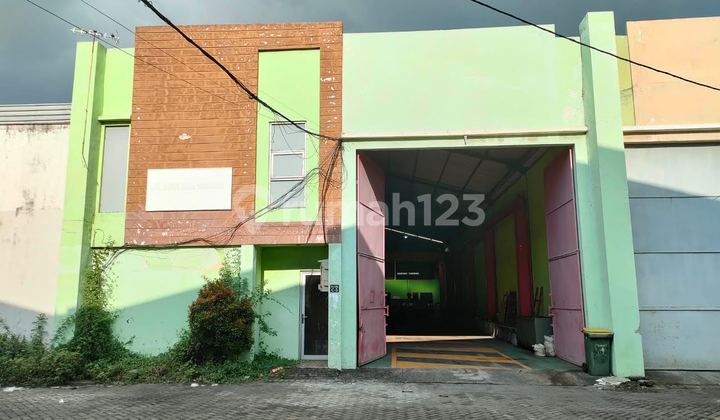 Ready-to-Use Warehouse, Bambe Driyorejo Warehousing Center