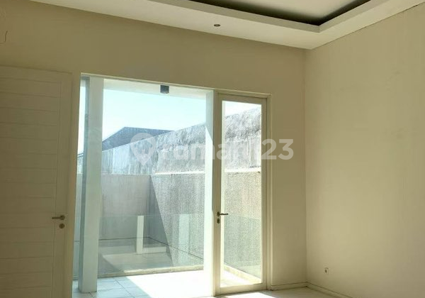 Rumah Siap Huni Raffles Garden Citraland Surabaya Barat 2