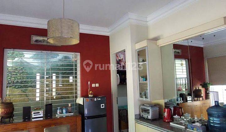 ruang makan rumah siap huni alam galaxy