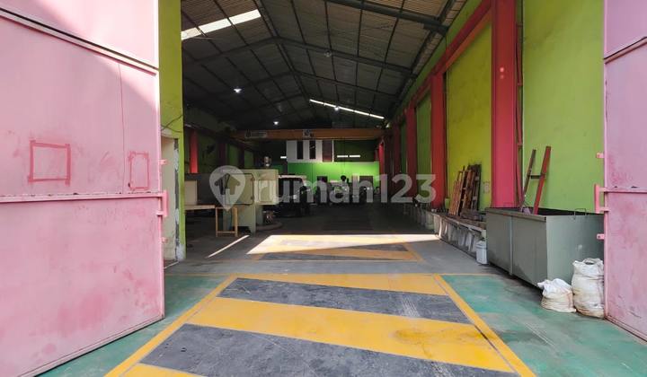 Ready-to-Use Warehouse, Bambe Driyorejo Warehousing Center