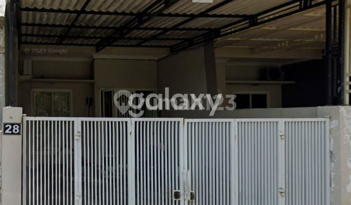 Rumah Kedinding Tengah Sekolahan Surabaya 2 Lantai Hadap Utara