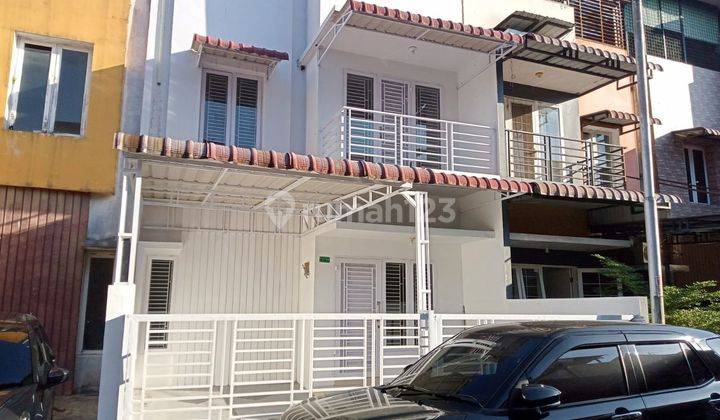 RUMAH SIAP HUNI DI J CITY MEDAN JOHOR 2 LANTAI  1