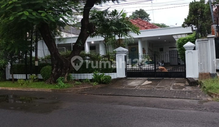Dijual Rumah Murah di Area Raya Darmo, Kapuas 1
