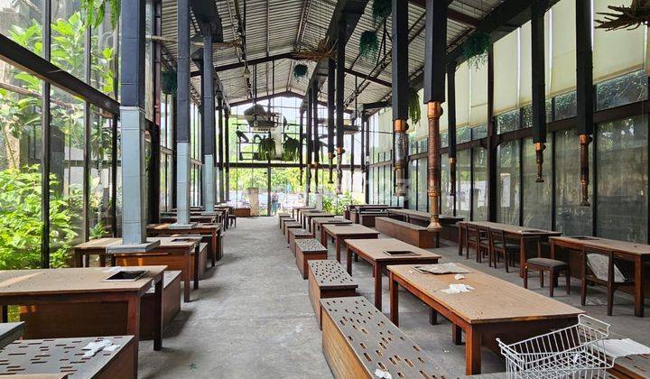 DI KAN Cocok buat Resto, Coffee / tempat usaha di kota dan pusat perkatoran di Jl Pregolan 2