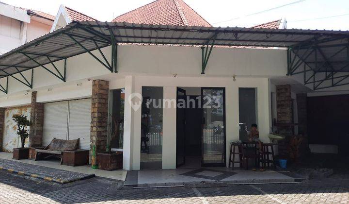 Disewakan Rumah Usaha Daerah Komersial Jalan Diponegoro Surabaya Pusat  1