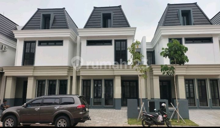 For Rent New Brand New House at Dian Istana West Surabaya