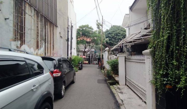 Rumah Kos Jalan 2 Mobil di Tebet 2