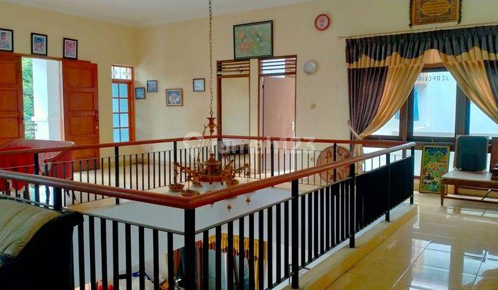 Rumah Besar, Harga Butuh di Dalam Komplek Keren di Kalibata 1