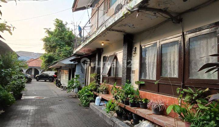 Rumah di Pinggir Jalan Besar Salemba 1